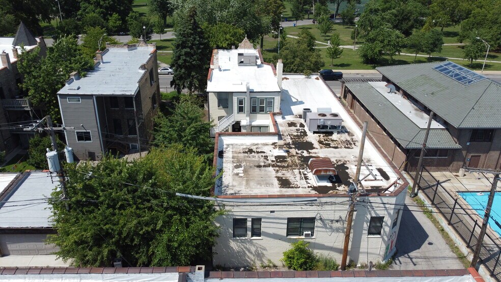 More Photos Of 3059 W Augusta Blvd, Chicago Office Residential For Sale
