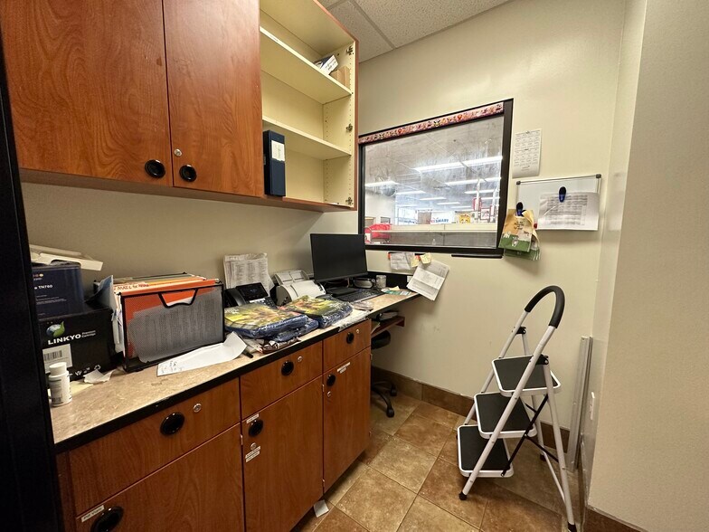 More Photos Of 15-301 Ranch Dr, Milpitas Unknown For Lease