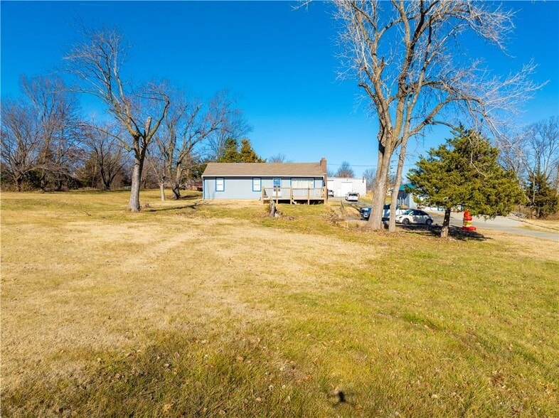 More Photos Of 13612 Stillwell Rd, Bonner Springs Auto Salvage Facility For Sale