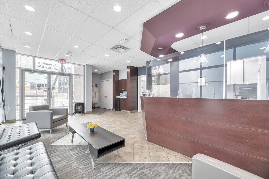 More Photos Of 902 9th Ave SW, Calgary Medical For Lease