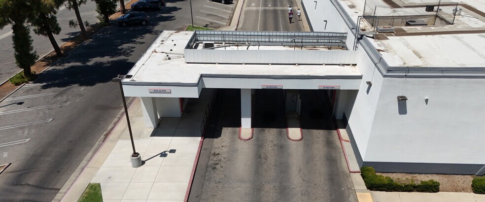 More Photos Of 590 E Shaw Ave, Fresno Bank For Sale