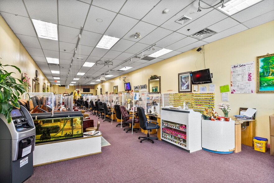 More Photos Of , Roxbury Unknown For Sale