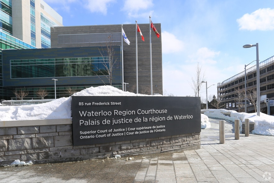 More Photos Of 85 Frederick St, Kitchener Office For Lease