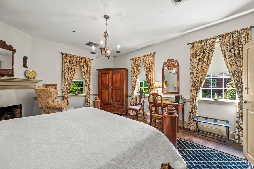 More Photos Of 803 S Main St, Winston-Salem Hospitality For Sale