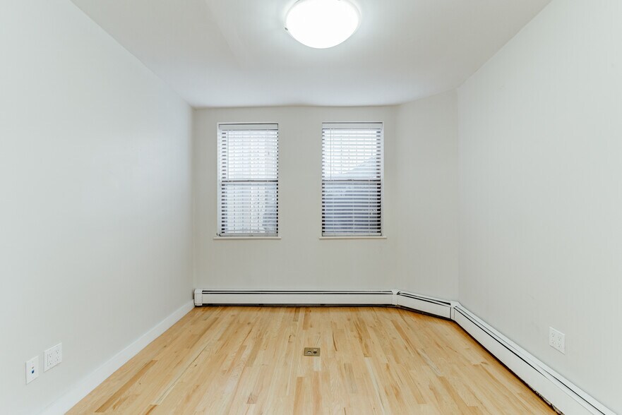 More Photos Of 489 Jersey Ave, Jersey City Storefront Retail Office For Lease