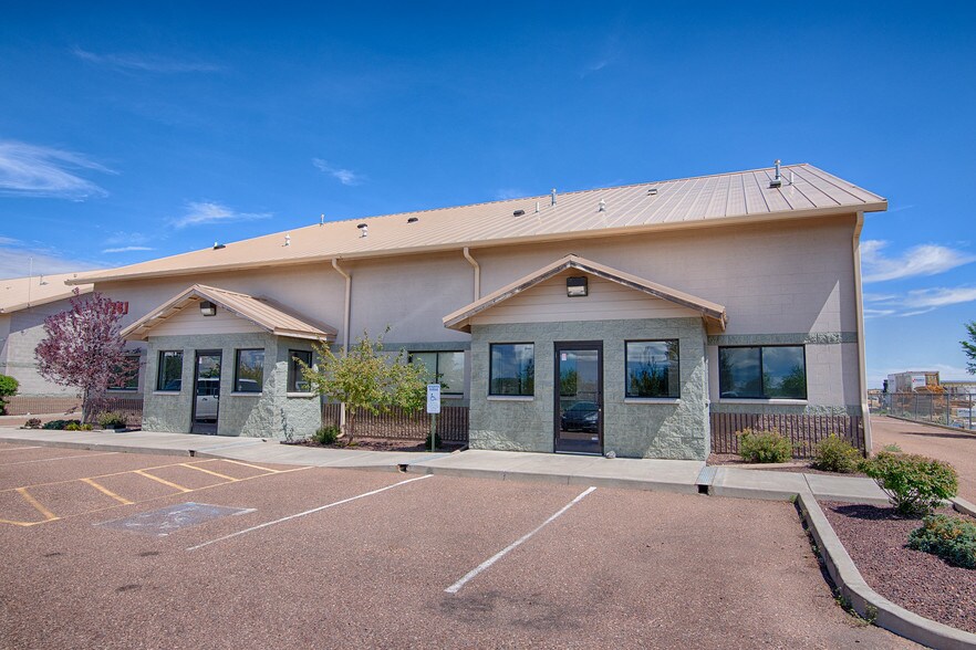 More Photos Of 1321 E Lumbermans Loop, Show Low Warehouse For Lease