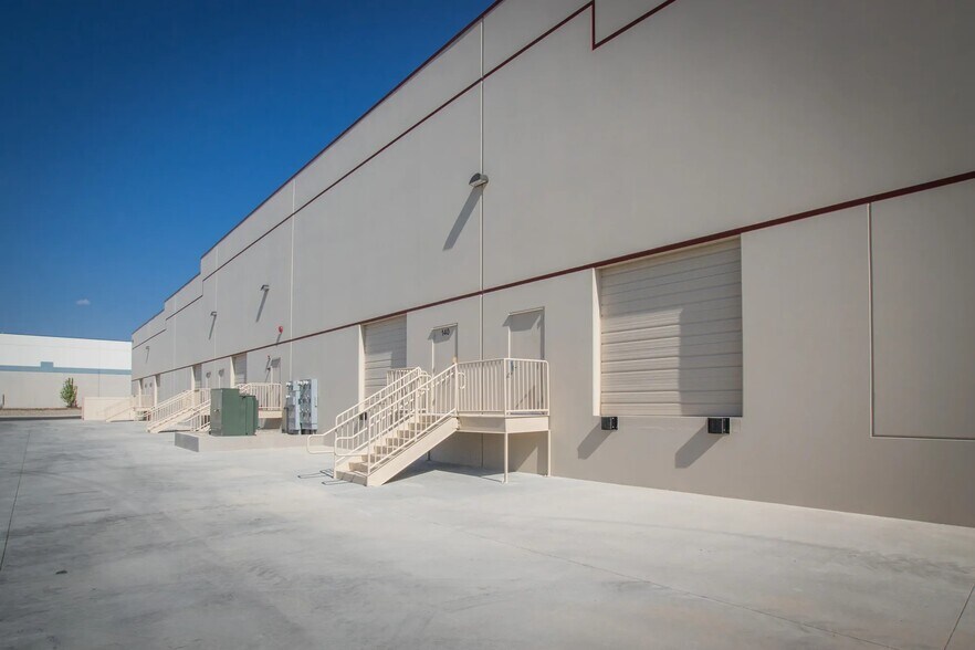 More Photos Of 2260 S Cole Rd, Boise Light Manufacturing For Lease