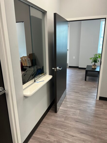 More Photos Of 938 Cypress Village Blvd, Sun City Center Medical For Lease