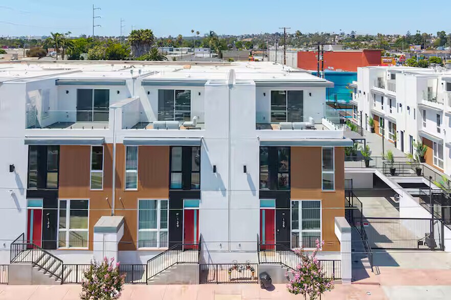 More Photos Of 113-153 W Plymouth St, Inglewood Apartments For Sale