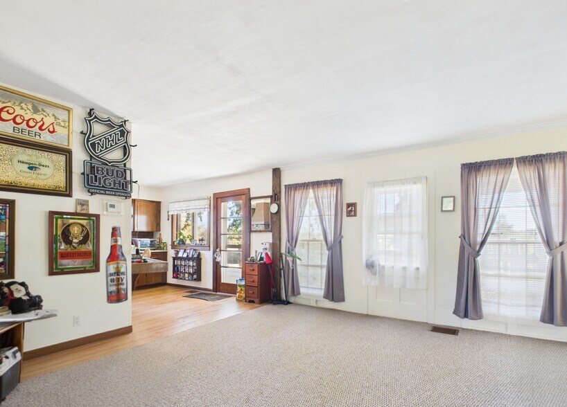 More Photos Of 6640 State Route 5 and 20, Bloomfield Manufacturing For Sale