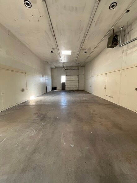 More Photos Of 1150-1162 S Lipan St, Denver Light Manufacturing For Lease