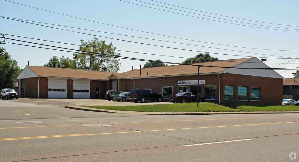 Primary Photo Of , Parkersburg General Retail For Sale