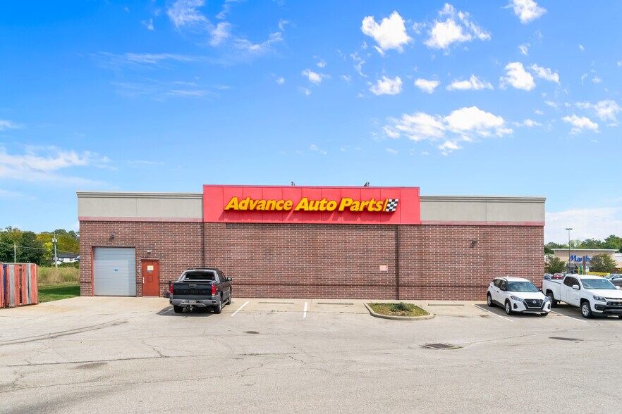 More Photos Of 4633 Eastgate Blvd, Cincinnati Auto Repair For Sale