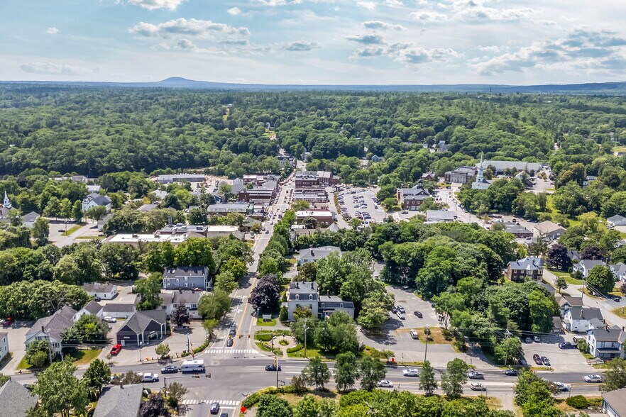 More Photos Of 192 Main St, Ellsworth Storefront For Sale