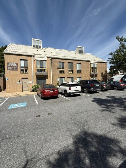 More Photos Of 6177-6183 Executive Blvd, Rockville Office For Sale