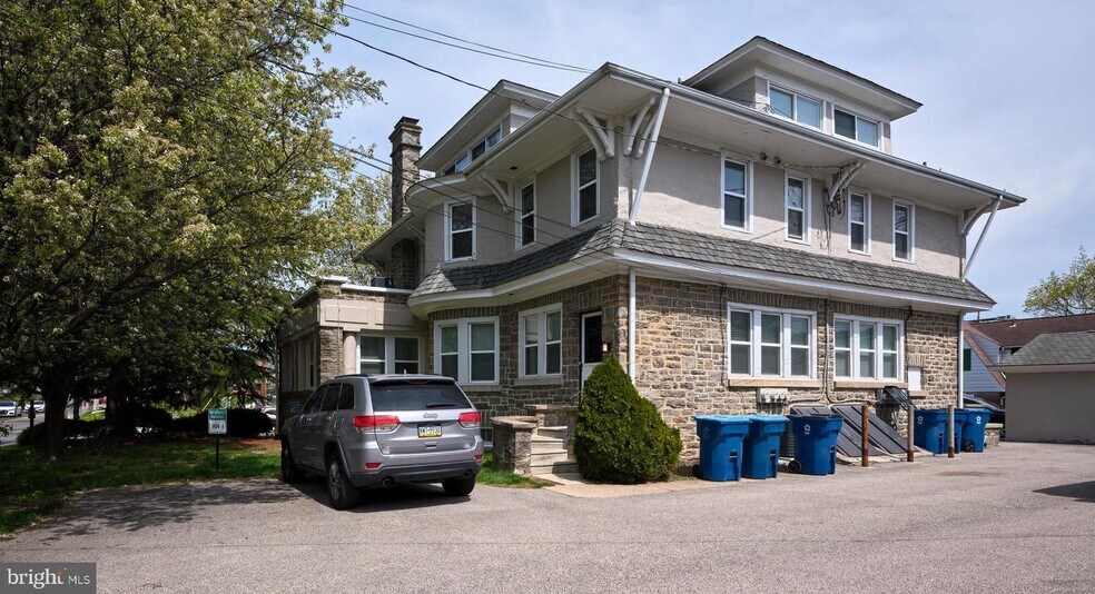 More Photos Of 900 Greenwood Ave, Jenkintown Apartments For Sale