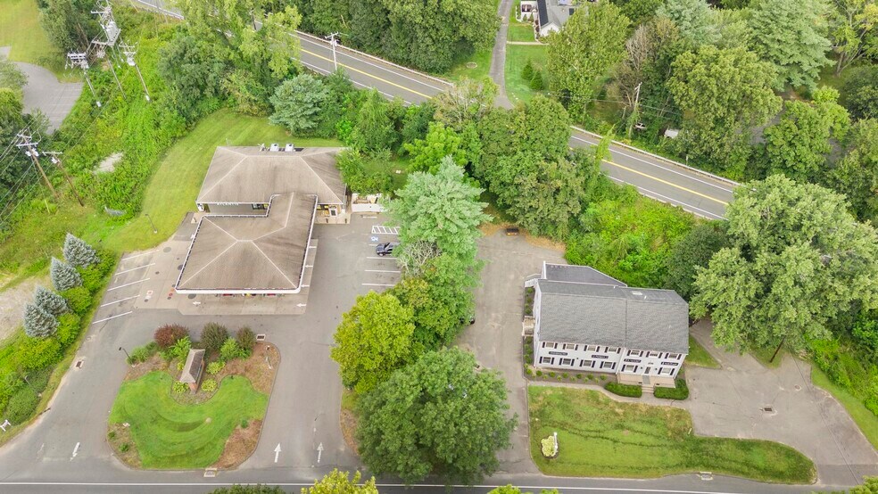 More Photos Of 276 Main St, Farmington Medical For Sale