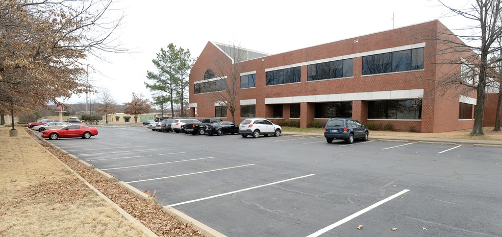More Photos Of 3600 Wheeler Ave, Fort Smith Office For Sale