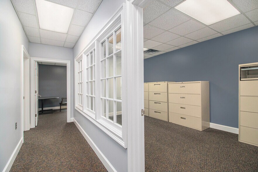 More Photos Of 1580 Warsaw Rd, Roswell Office For Sale