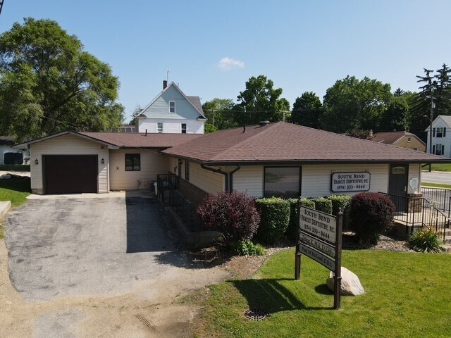 More Photos Of 1637 Portage Ave, South Bend Medical For Sale