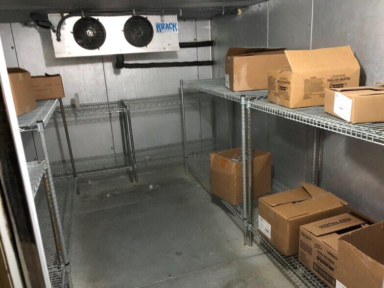 More Photos Of 2-4 Mill Ridge Rd, Danbury Freestanding For Lease