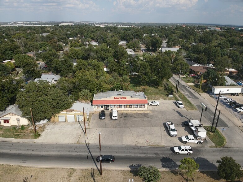 Primary Photo Of 222 N New Braunfels Ave, San Antonio Convenience Store For Sale