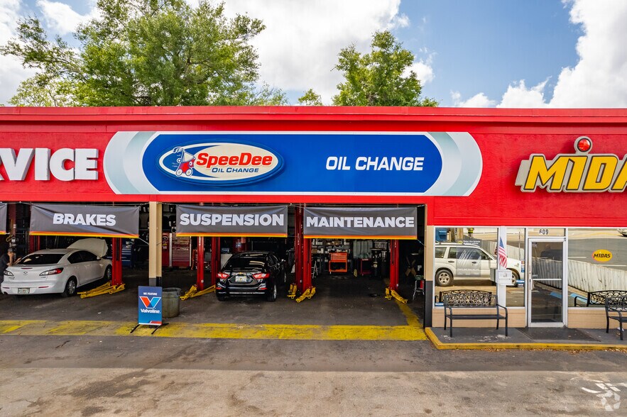 More Photos Of 609 W Robertson St, Brandon Auto Repair For Sale