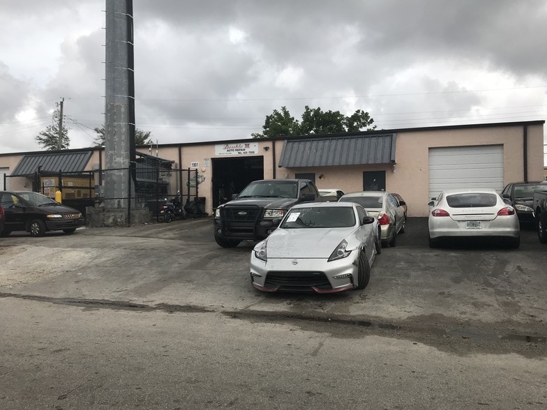 More Photos Of 1901 SW 100th Ter, Miramar Warehouse For Lease