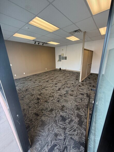 More Photos Of 115 E Lipoa St, Kihei Self Storage For Lease