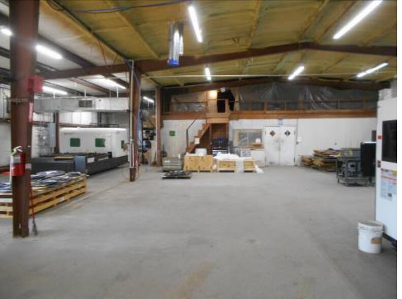 More Photos Of 4894 W Hwy 84, Vidalia Warehouse For Sale