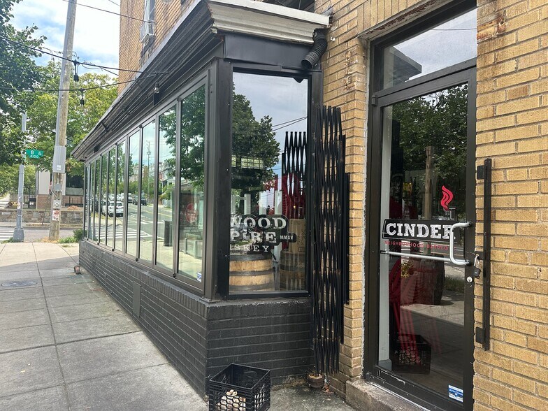More Photos Of 843 Upshur St NW, Washington Storefront Retail Office For Lease