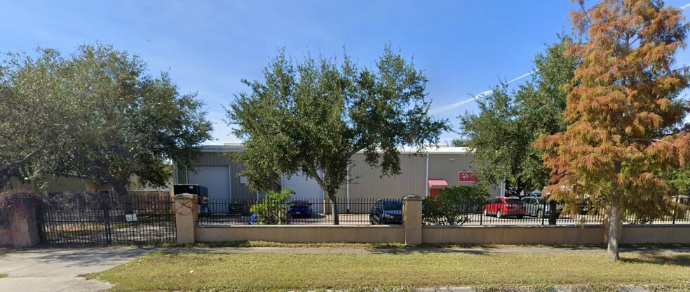 More Photos Of 4006 W Cayuga, Tampa Warehouse For Sale