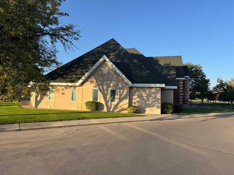 More Photos Of 97 Professional Way, Payson Office For Sale