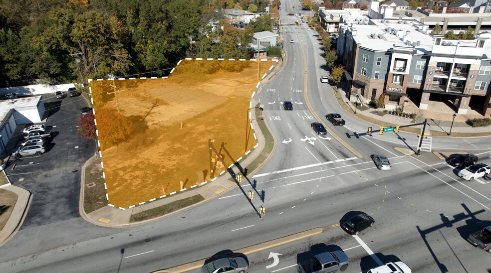 More Photos Of 13 Wade Hampton Blvd, Greenville Land For Lease