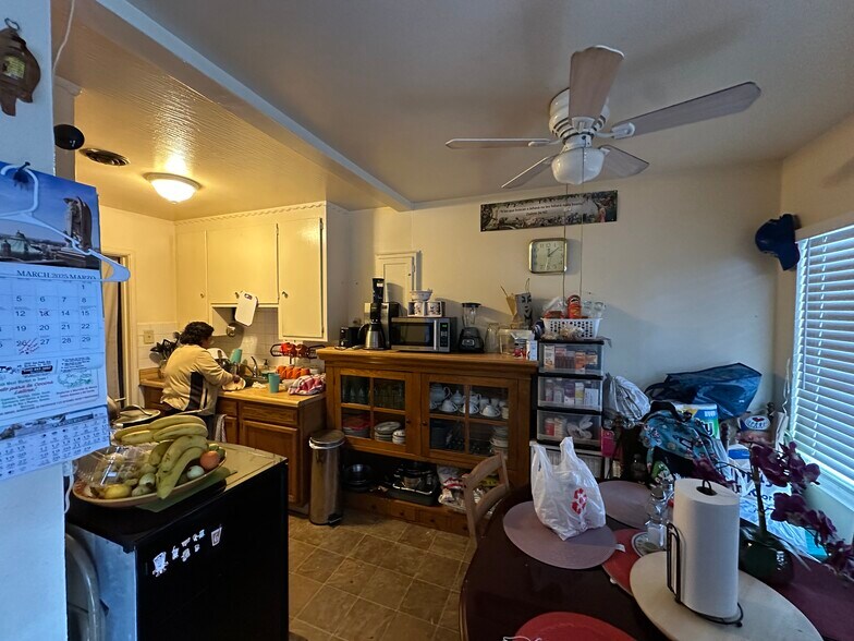 More Photos Of 2550 35th Ave, Oakland Apartments For Sale