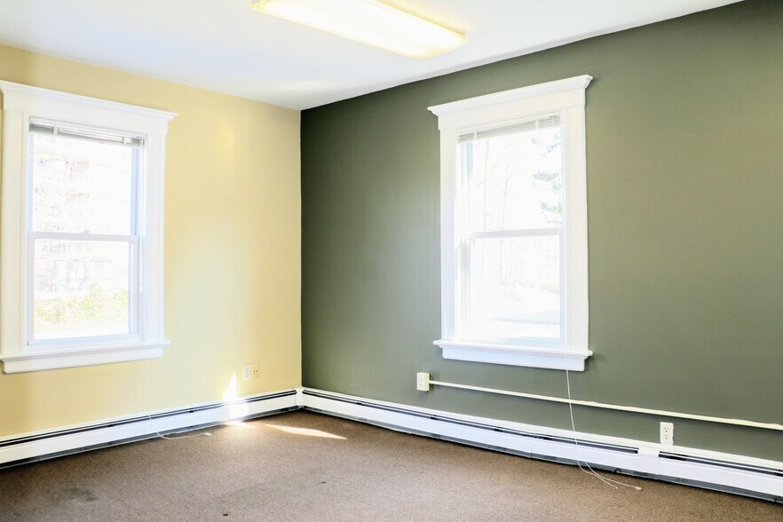 More Photos Of 1480 Bedford St, Stamford Office For Lease