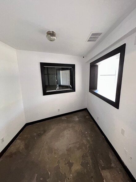 More Photos Of 4136 Keller Hicks Rd, Fort Worth Industrial For Lease