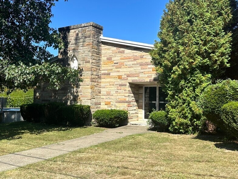 More Photos Of 111 Wellsville St, Bolivar Religious Facility For Sale