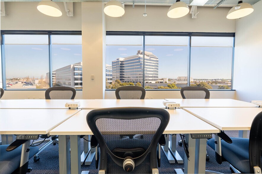 More Photos Of 1840 Gateway Dr, San Mateo Coworking Space