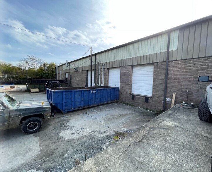 More Photos Of 510 Corliss St, Greensboro Light Manufacturing For Lease