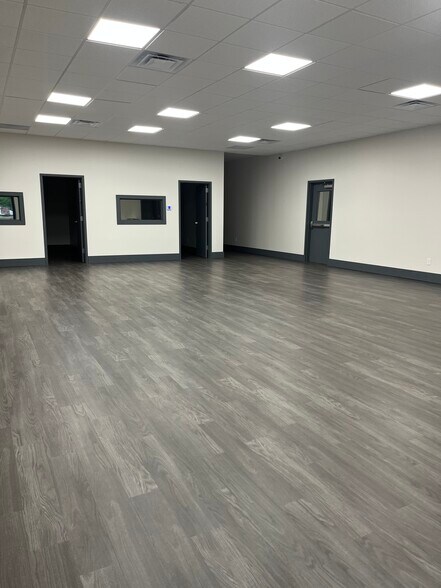 More Photos Of 2740 Old Austin Peay Hwy, Memphis Industrial For Lease