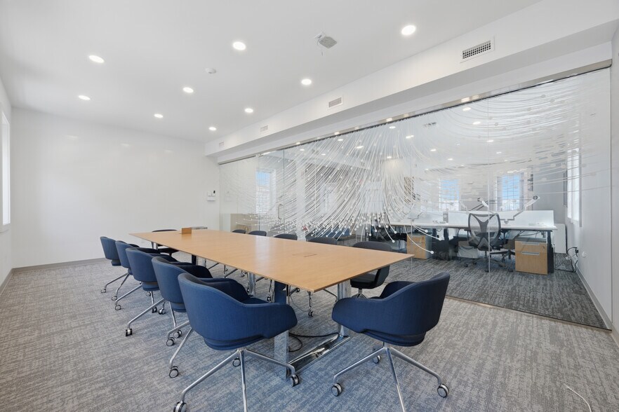 More Photos Of 40-42 Bank St, New London Storefront Retail Office For Lease