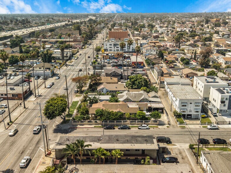 More Photos Of 7427 S Figueroa St, Los Angeles Apartments For Sale