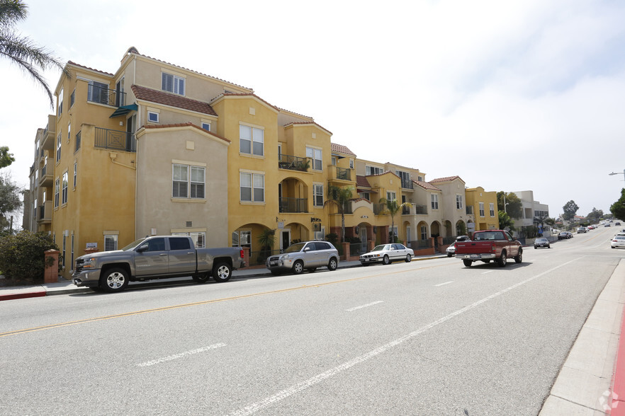 Primary Photo Of 468 Poli St, Ventura Office Residential For Sale