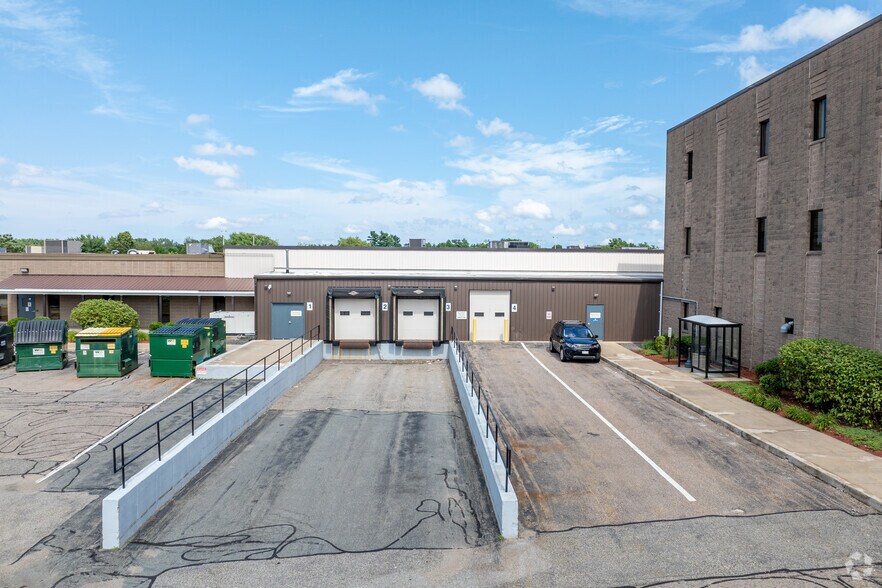 More Photos Of 15-45 Dan Rd, Canton Office For Lease