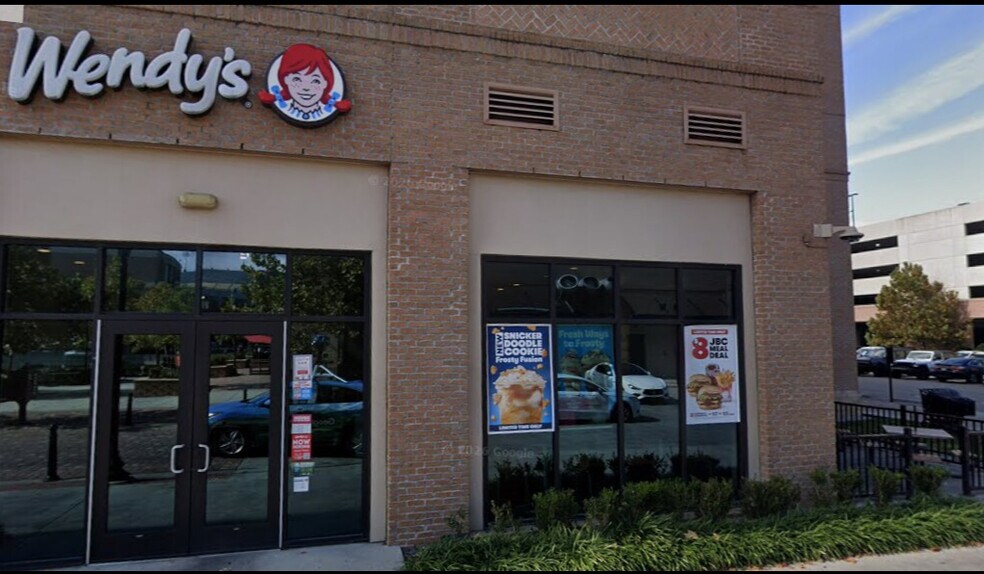 Primary Photo Of 101 Gateway Center Ln, Baton Rouge General Retail For Lease