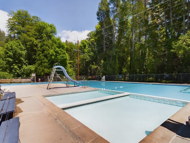 More Photos Of 15960 Bottle Rock Rd, Cobb Hotel For Sale