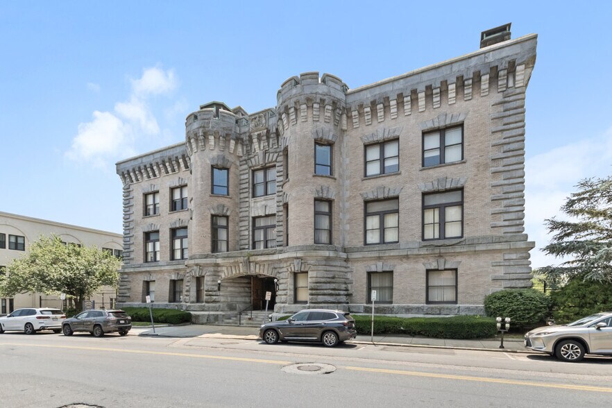 More Photos Of 92 High St, Medford Office For Lease