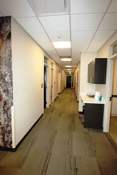 More Photos Of 4 High St, North Andover Office For Lease