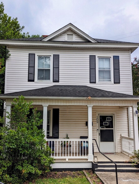 Primary Photo Of 302 Picadilly St, Columbia Specialty For Sale